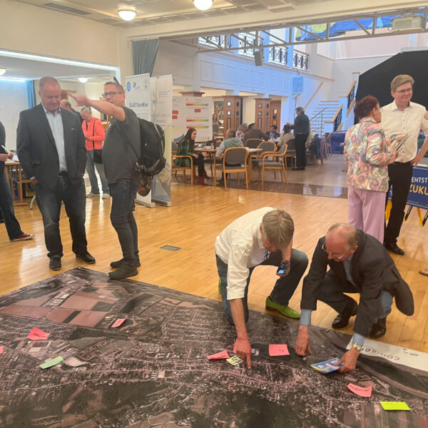 Großes Interesse beim Bürgercafé in Langenzersdorf: Über 100 Teilnehmende diskutierten die Zukunft der Gemeinde