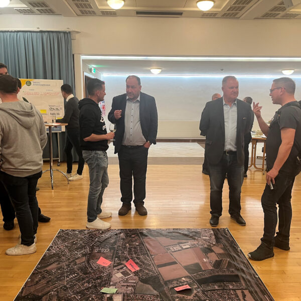 Großes Interesse beim Bürgercafé in Langenzersdorf: Über 100 Teilnehmende diskutierten die Zukunft der Gemeinde