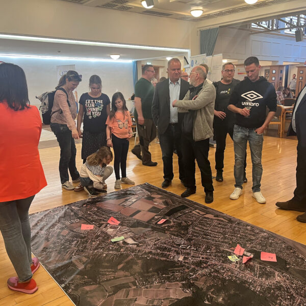 Großes Interesse beim Bürgercafé in Langenzersdorf: Über 100 Teilnehmende diskutierten die Zukunft der Gemeinde