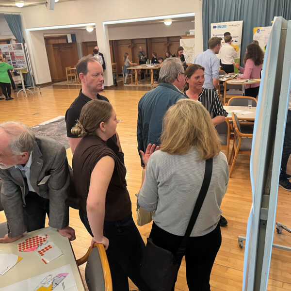 Großes Interesse beim Bürgercafé in Langenzersdorf: Über 100 Teilnehmende diskutierten die Zukunft der Gemeinde