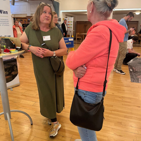 Großes Interesse beim Bürgercafé in Langenzersdorf: Über 100 Teilnehmende diskutierten die Zukunft der Gemeinde