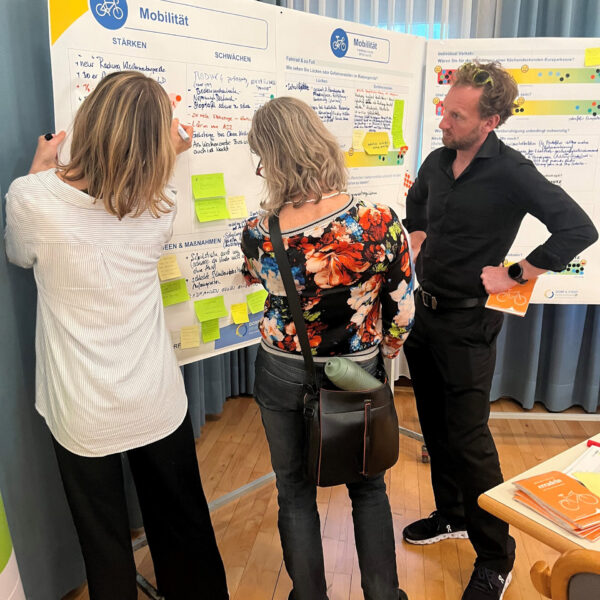 Großes Interesse beim Bürgercafé in Langenzersdorf: Über 100 Teilnehmende diskutierten die Zukunft der Gemeinde