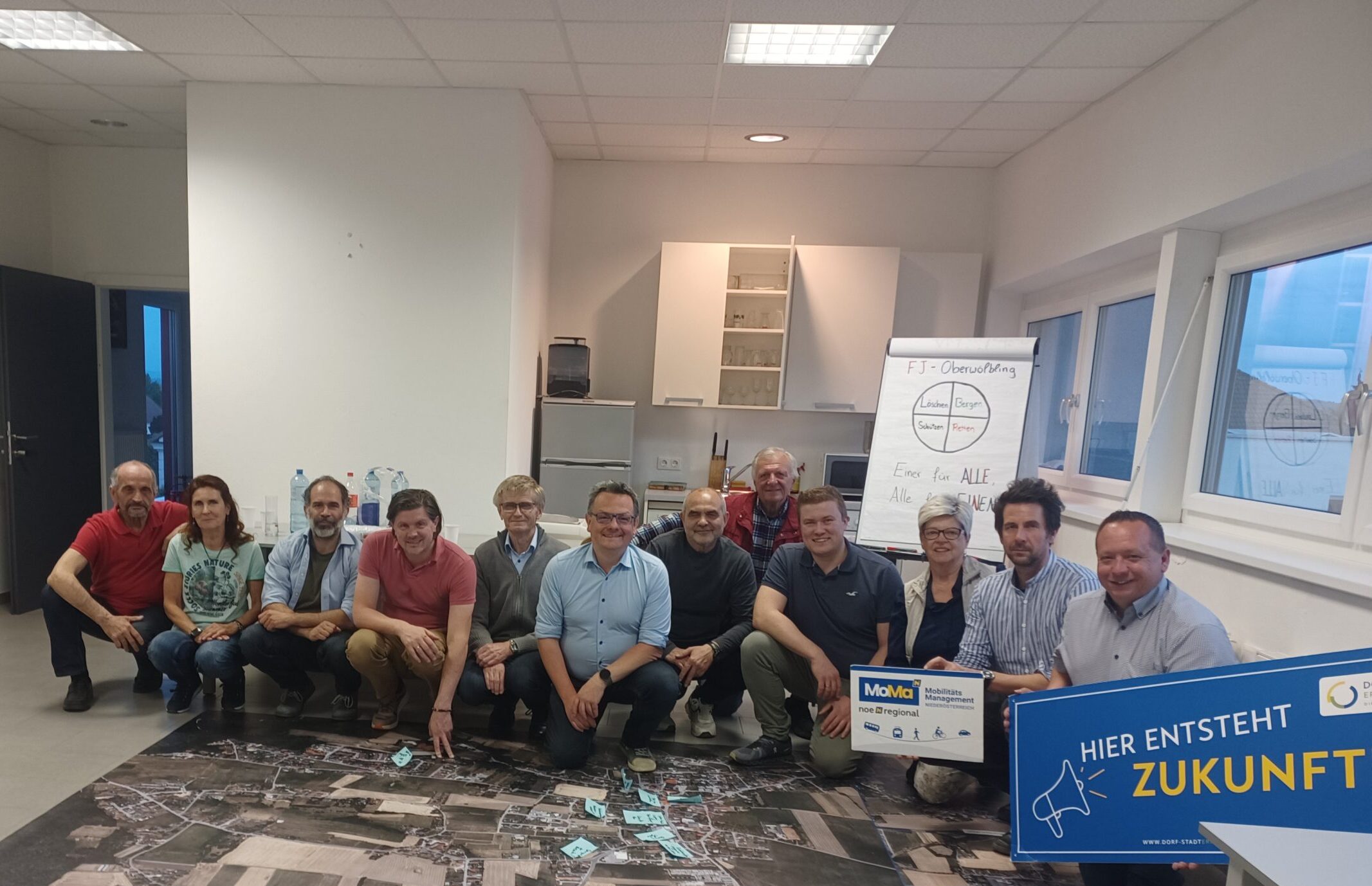 Großes Interesse bei der 2. Zukunftswerkstatt in Wölbling: Gemeinsam wurden Ideen zur Nutzung des Karchhauses und zur Verkehrssituation entwickelt.