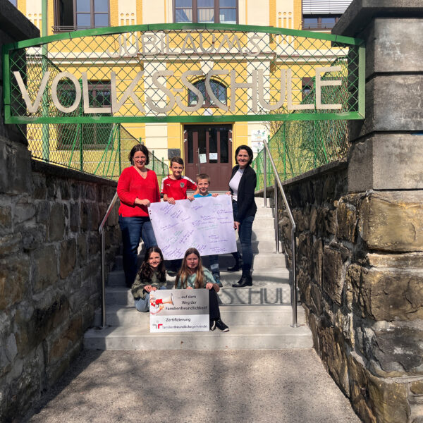 In mehreren Workshops wurden alle Generationen in die Planung kinder- und familienfreundlicher Maßnahmen eingebunden, eine große Bürgerbefragung wurde gut angenommen.