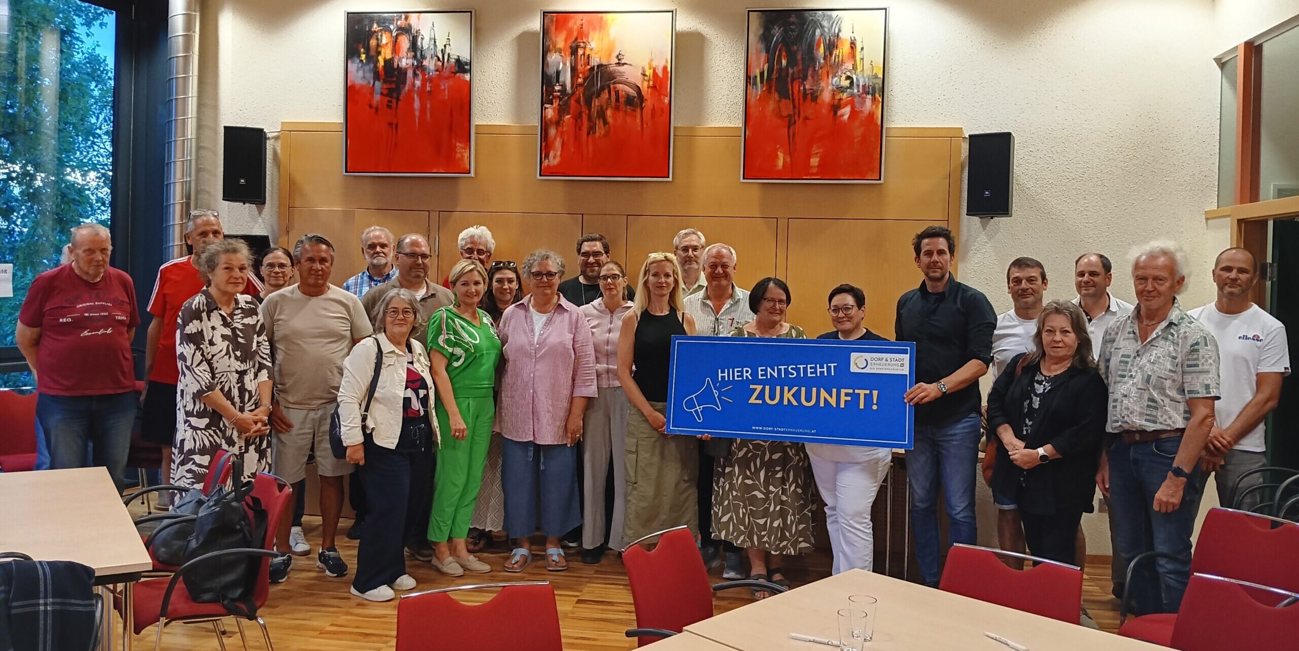 Großes Interesse und engagierte Diskussionen prägten die jüngste Zukunftsschneiderei in Atzenbrugg.
