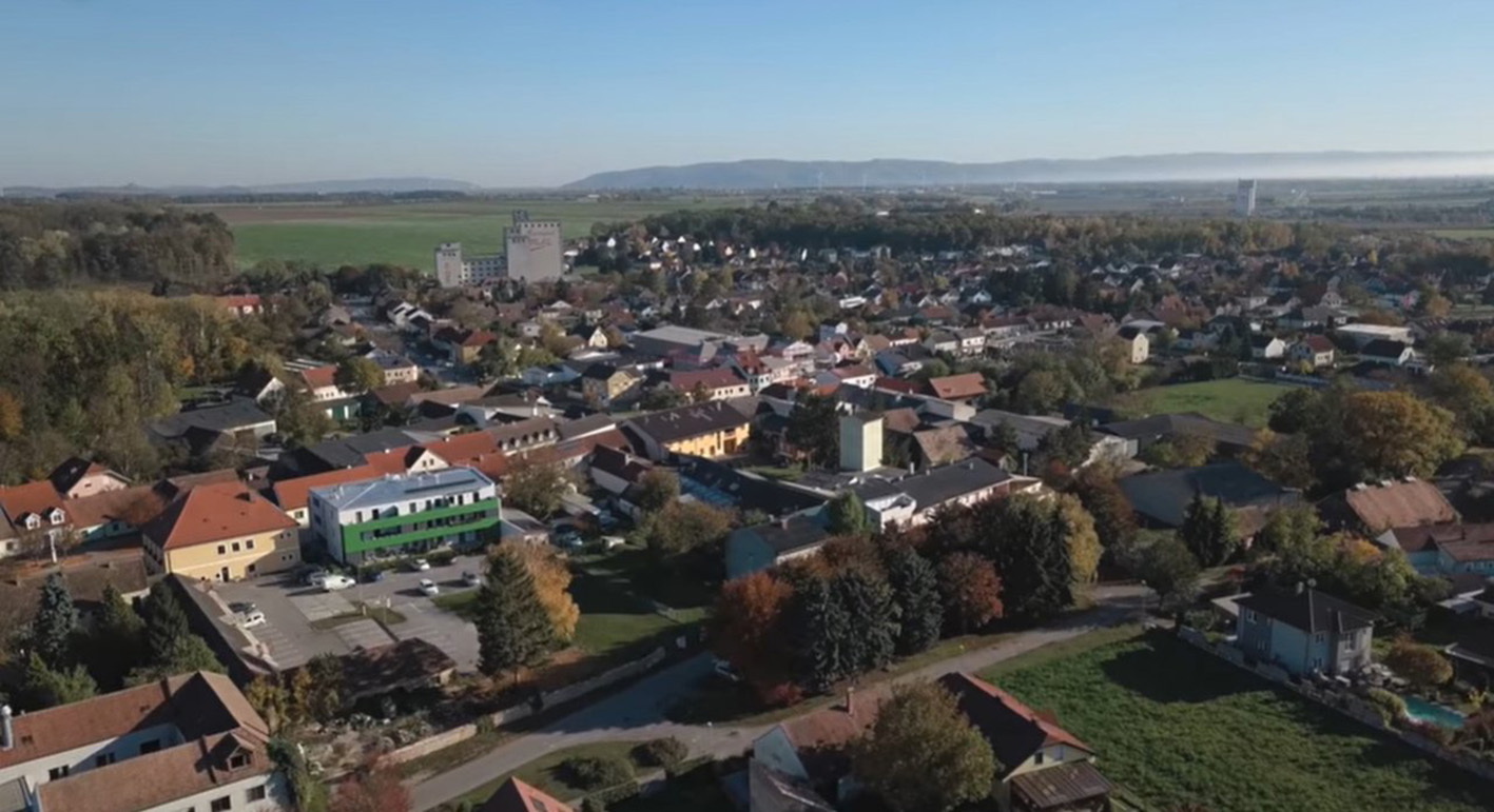 Blick auf die Marktgemeinde Sierndorf
